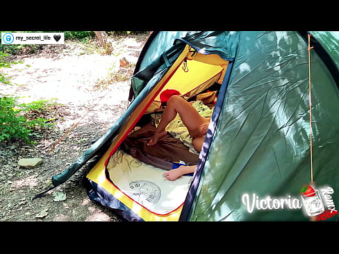 ❤️ ຖ່າຍໃນກ້ອງຖ່າຍຮູບ Passionate jerk off Stranger in a tent ວິດີໂອຮ່ວມເພດ  ຢູ່ພວກເຮົາ ❌️